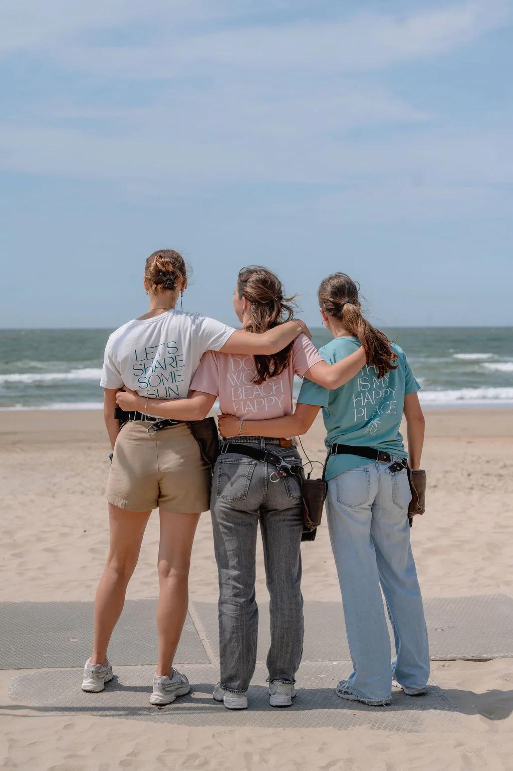 Team Zeezicht aan het strand